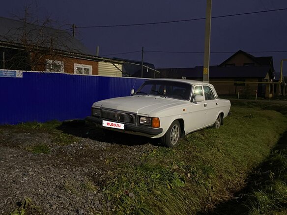 2004 ГАЗ 3102 «Волга», белый, 125000 рублей