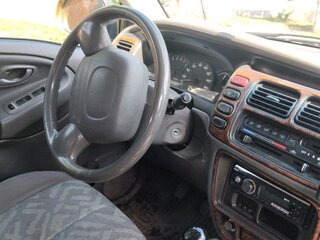 1999 Suzuki Grand Vitara I, жёлтый, 500000 рублей, вид 4
