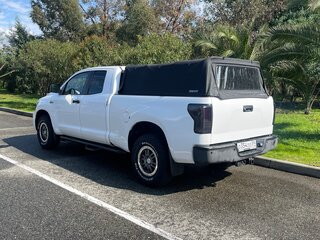 2011 Toyota Tundra CrewMax II, белый, 3950000 рублей, вид 4
