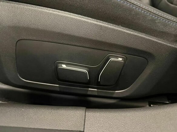 2025 BMW 3 серии 330i VII (G2x) Рестайлинг 2, фиолетовый, 6450000 рублей - вид 21