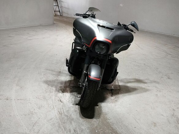 2018 Harley-Davidson CVO Road Glide, чёрный, 1873000 рублей - вид 2