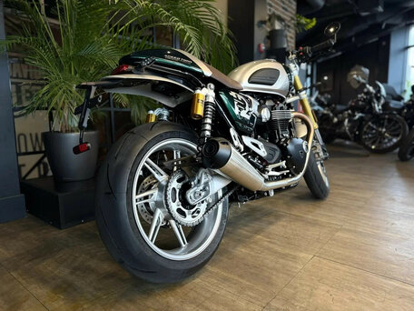 2026 Triumph Speed Twin, зелёный, 2500000 рублей, вид 3