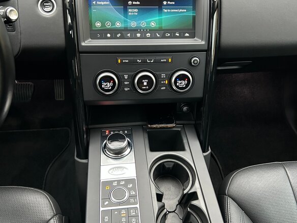 2018 Land Rover Discovery V, серый, 3110000 рублей - вид 28