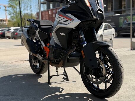 2023 KTM 1290 Super Adventure S, серый, 1390000 рублей, вид 5