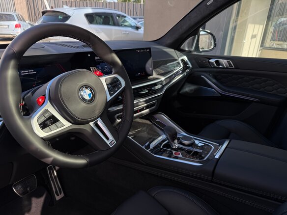 2024 BMW X5 M Competition III (F95) Рестайлинг, серый - вид 5