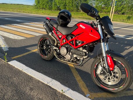 2012 Ducati Hypermotard, красный, 290000 рублей, вид 1