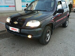 2011 Chevrolet Niva I Рестайлинг, коричневый, 295000 рублей, вид 1