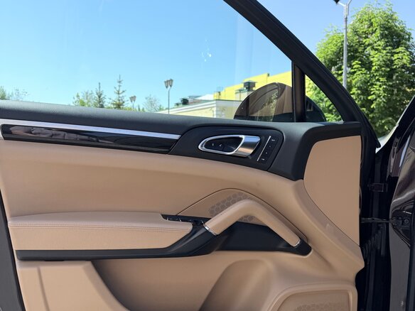 2015 Porsche Cayenne Diesel II Рестайлинг (958), чёрный - вид 13