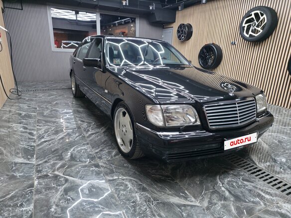 1997 Mercedes-Benz S-Класс 500 Long III (W140) Рестайлинг, чёрный, 7300000 рублей - вид 3