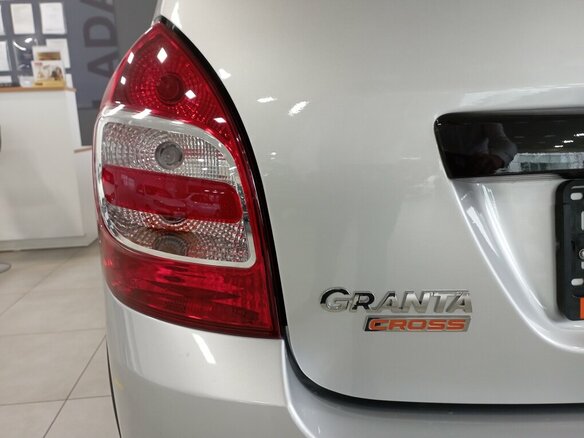 2026 Lada (ВАЗ) Granta Cross I Рестайлинг, серебристый - вид 9