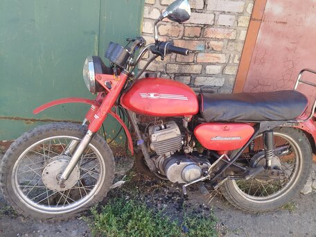 1989 Minsk (Минск) 3.111, красный, 28000 рублей, вид 1