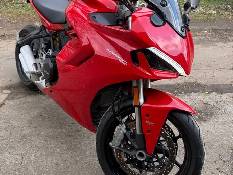 2021 Ducati Supersport, красный, 950000 рублей, вид 3
