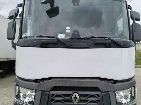 2018 Renault T-Series, белый, 5500000 рублей