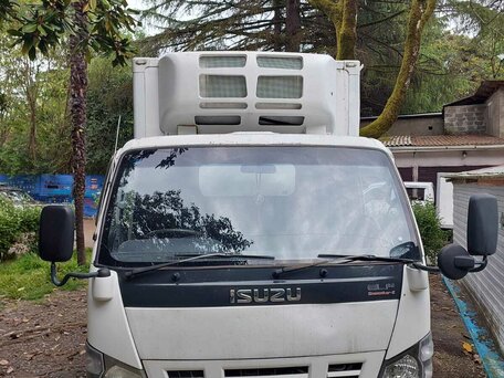 2005 Isuzu Elf (N-series), белый, 1650000 рублей, вид 3