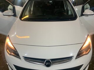 2013 Opel Astra J Рестайлинг, белый, 720000 рублей, вид 1