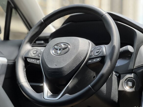 2021 Toyota Wildlander I, чёрный, 3235000 рублей - вид 14
