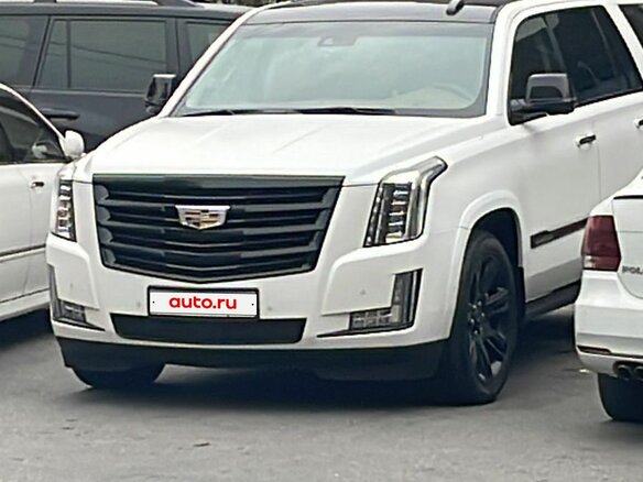 2016 Cadillac Escalade ESV IV, белый, 5500000 рублей - вид 3
