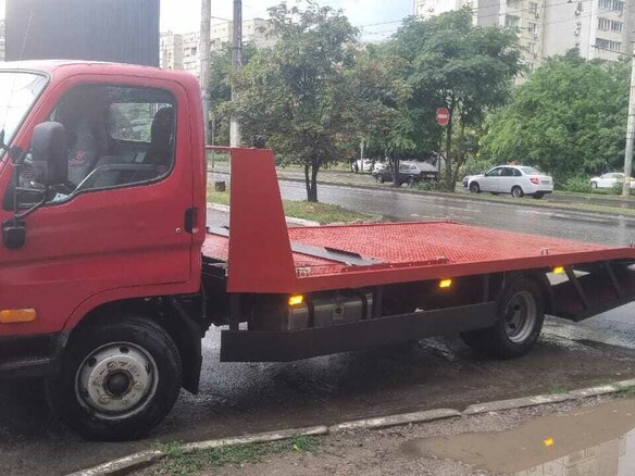 2007 Hyundai e-Mighty, красный, 1865000 рублей - вид 4