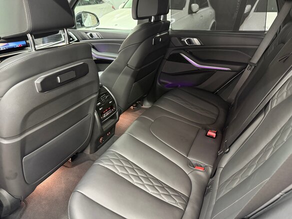 2024 BMW X5 40i IV (G05/G18) Рестайлинг, белый, 14999000 рублей - вид 18