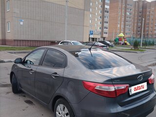 2011 Kia Rio 5-speed III, серый, 500000 рублей, вид 4