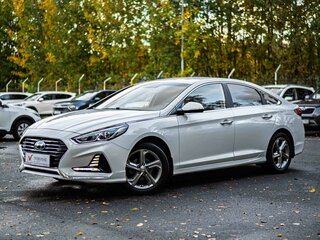 2018 Hyundai Sonata VII (LF) Рестайлинг, белый, 1650000 рублей, вид 1