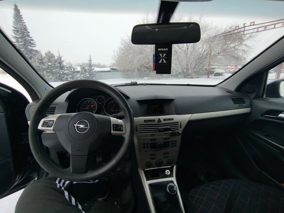 2007 Opel Astra H Рестайлинг, чёрный, 350000 рублей - вид 3