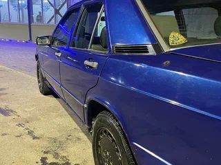 1988 Mercedes-Benz 190 (W201), синий, 88000 рублей, вид 2