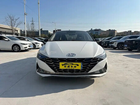 Hyundai Elantra VII (CN7)