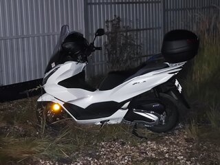 2021 Honda PCX 125, белый, 350000 рублей, вид 2