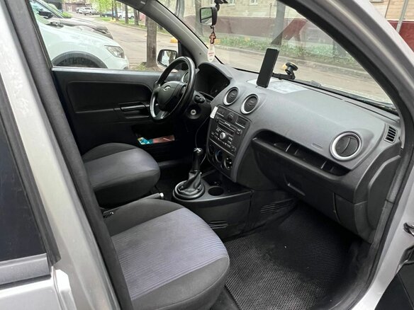2008 Ford Fusion I Рестайлинг, серебристый, 450000 рублей - вид 8