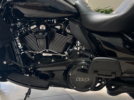 2020 Harley-Davidson Ultra Limited, чёрный, 2990000 рублей, вид 5