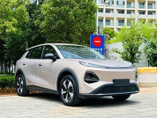 2026 Changan Qiyuan Q05 40.3 kWh II, розовый, 1888000 рублей, вид 4