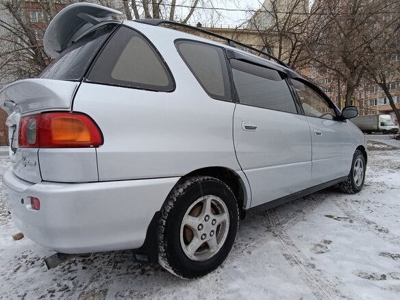 1998 Toyota Ipsum I (M10), серебристый, 500000 рублей - вид 5