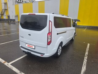 2017 Ford Tourneo Custom LWB I Рестайлинг, белый, 2350000 рублей, вид 4