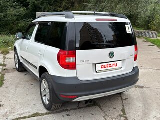 2012 Skoda Yeti I, белый, 900000 рублей, вид 4