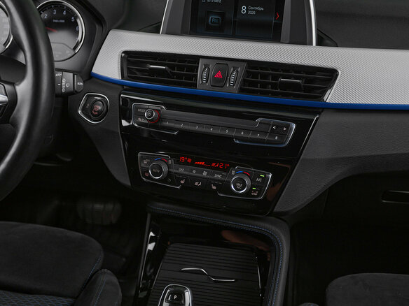 2019 BMW X1 20i xDrive II (F48), чёрный - вид 13