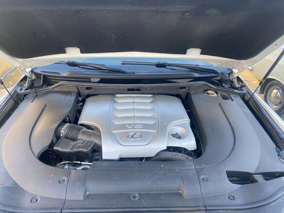 2008 Lexus LX 570 III, белый, 2550000 рублей - вид 7