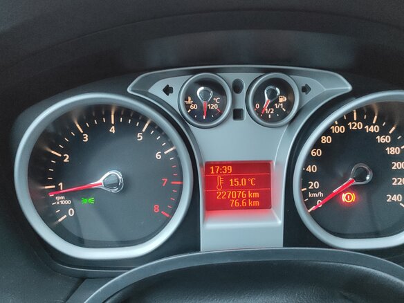 2011 Ford Focus II Рестайлинг, чёрный, 460000 рублей - вид 11
