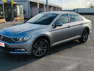 2017 Volkswagen Passat DSG6 B8, серебристый, 1850000 рублей, вид 1