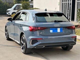 2023 Audi A3 Sportback 35 TFSI IV (8Y), серый, 2650000 рублей, вид 2