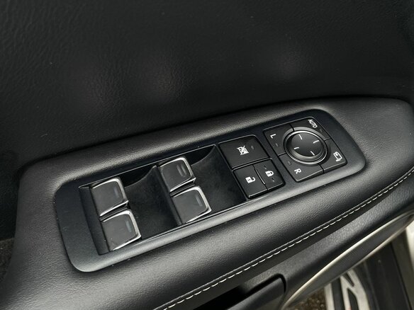 2017 Lexus RX 200t IV, серый, 4199000 рублей - вид 10