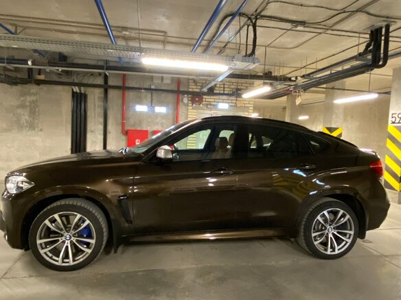2017 BMW X6 M50d II (F16), коричневый, 4250000 рублей - вид 10