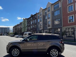 2017 Land Rover Range Rover Evoque I Рестайлинг, серый, 3000000 рублей, вид 4