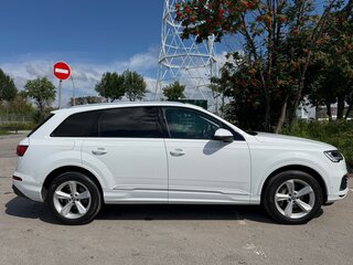 2020 Audi Q7 45 TDI II (4M) Рестайлинг, белый, 5990000 рублей, вид 3