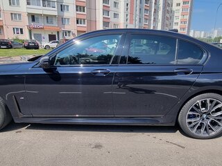 2020 BMW 7 серии 730d VI (G11/G12) Рестайлинг, чёрный, 5900000 рублей, вид 4