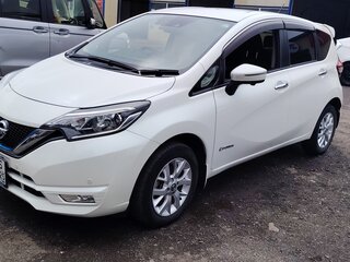 2019 Nissan Note e-Power II Рестайлинг, белый, 850000 рублей, вид 1