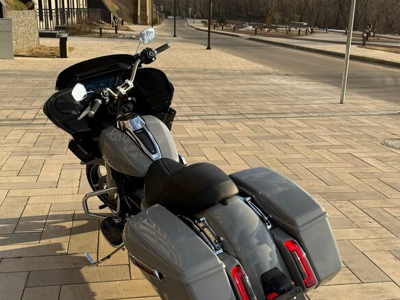 2024 Harley-Davidson Road Glide, серый, 3150000 рублей - вид 6