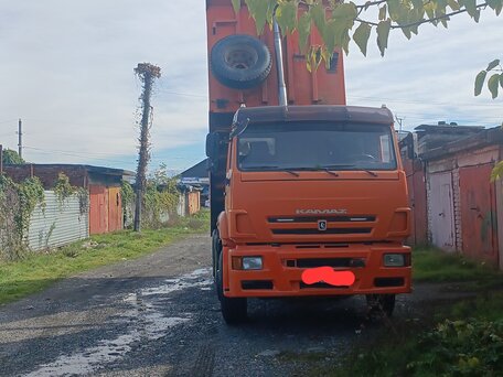 2012 КамАЗ 6520, красный, 1500000 рублей, вид 2