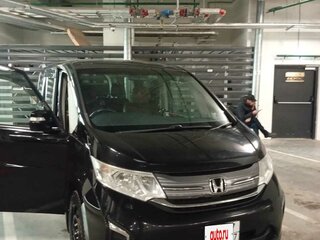 2016 Honda Stepwgn V, чёрный, 1630000 рублей, вид 1