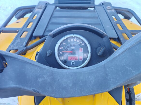 2005 BRP Can-Am Outlander 800, жёлтый, 750000 рублей - вид 6